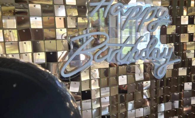 Décoration d'anniversaire pour des 40 ans sur le thème rose gold et noir à Mimizan, Bassin d'Arcachon, Caprices de Candice